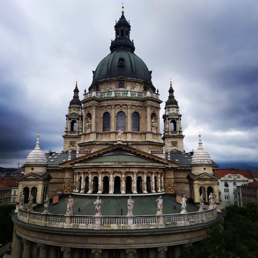 Helena Apartment With View On St. Stephan'S Basilica Budapest Exteriör bild